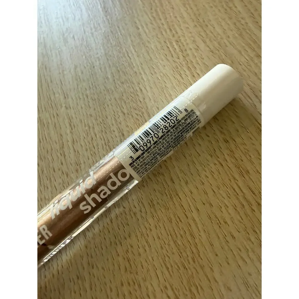 $12 New Revlon Glimmer Liquid Shadow - on cloud shine